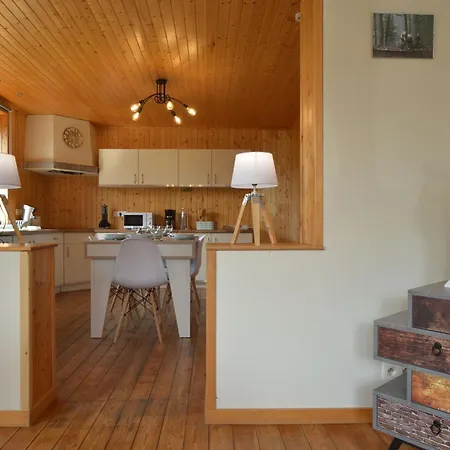בית נופש Spacious Home, *