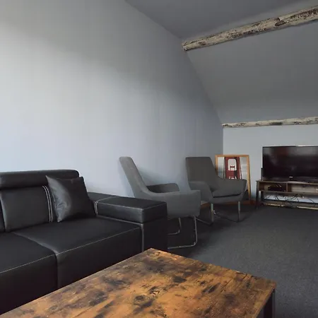 בית נופש Spacious Home, *